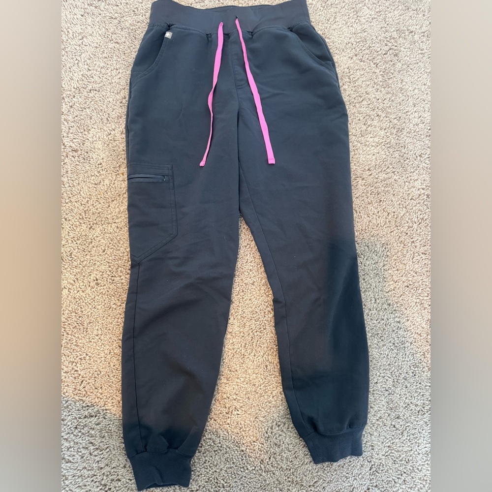 FIGS Women’s Zamora Jogger Scrub Pants Night Sky size small